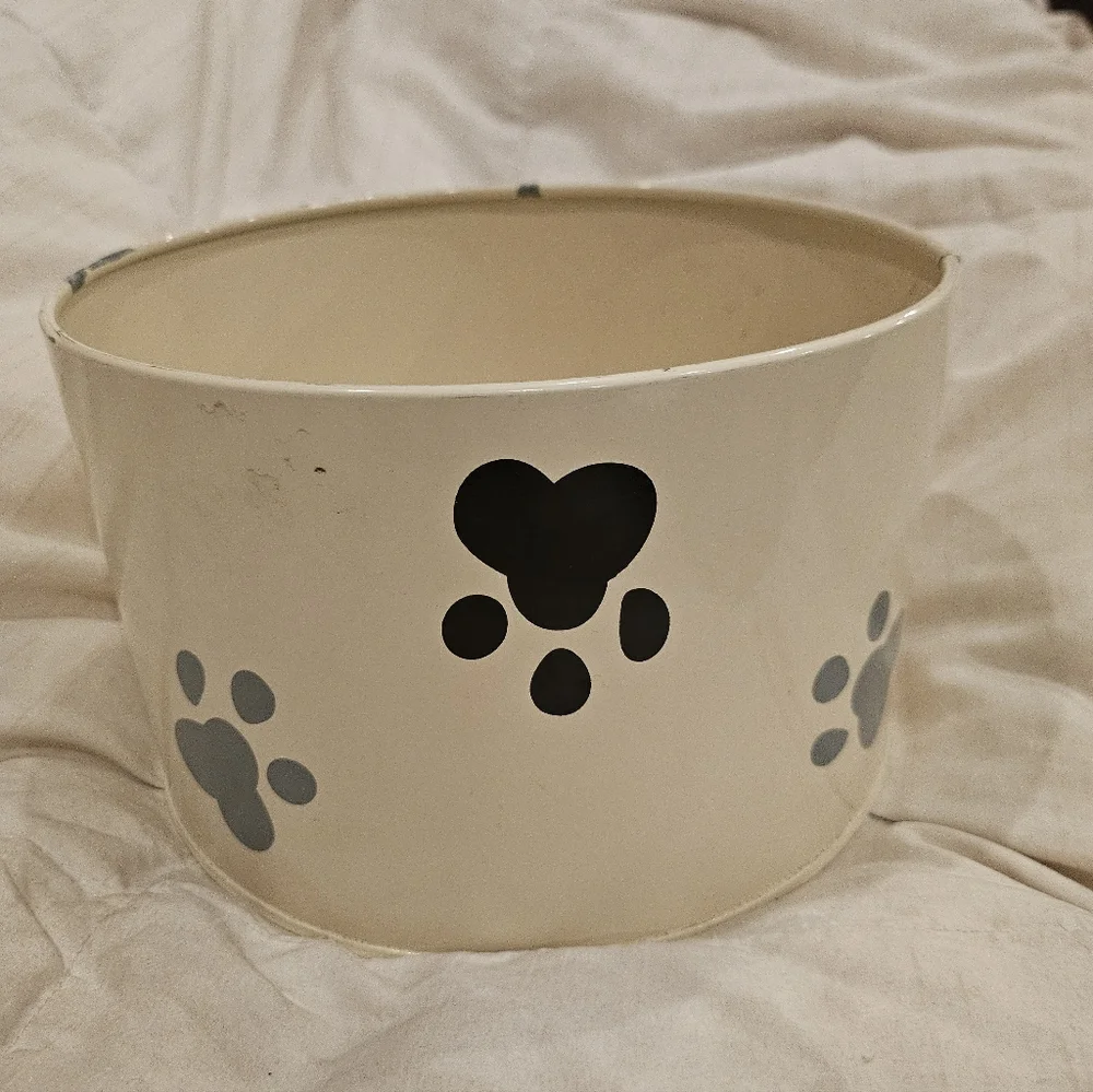 Cream Pet Bowl with Paw Prints